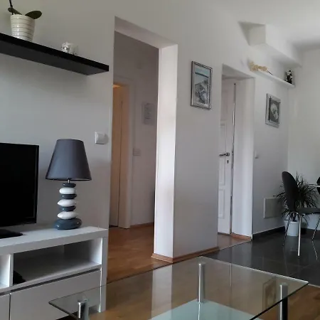 Ruzica Apartman *